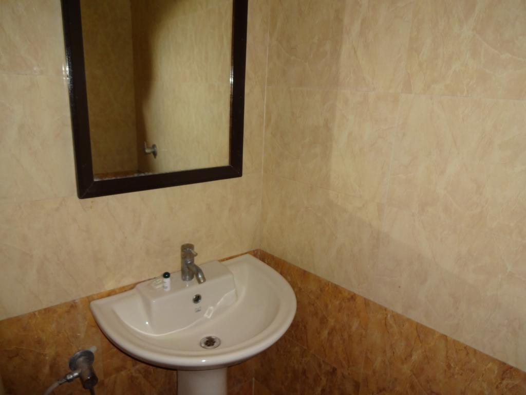 Hotel Darbar View Amritsar Habitación foto