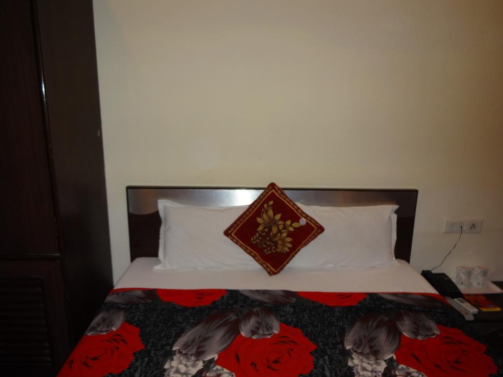 Hotel Darbar View Amritsar Habitación foto